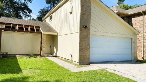 Photo of 11231 Glenforest, Montgomery, TX 77356 (MLS # 84280247)