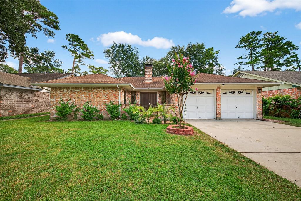 Photo of 7259 Shady Arbor Lane, Houston, TX 77040 (MLS # 91738612)