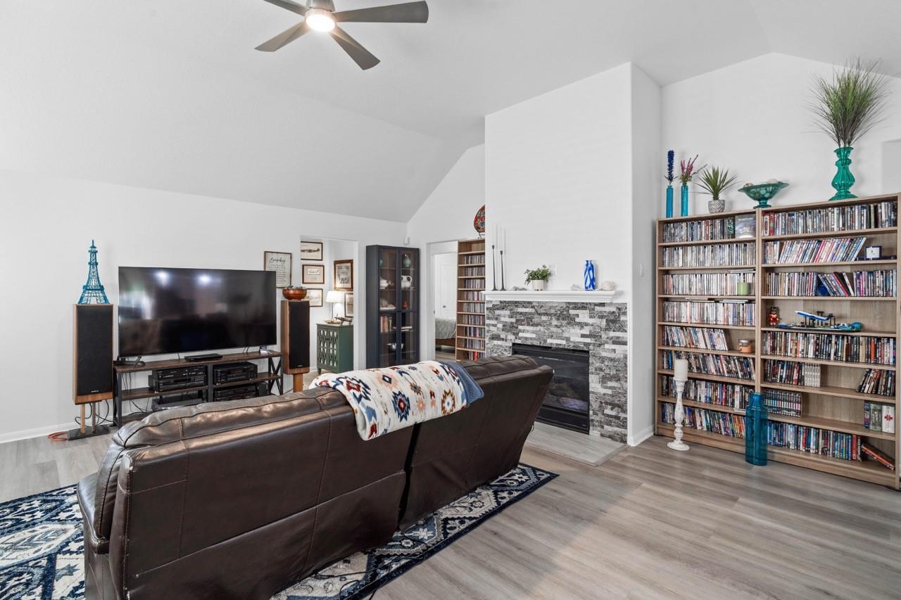 5003 Forest Hurst Glen