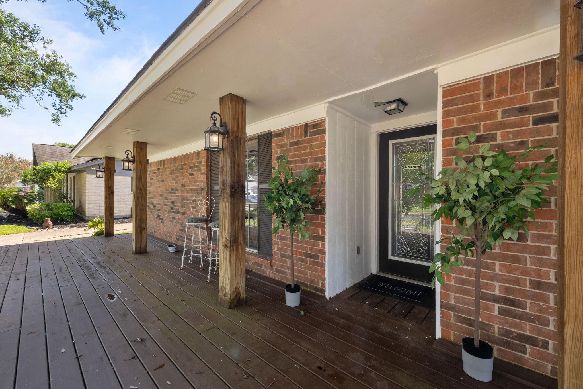 2713 Crane Drive