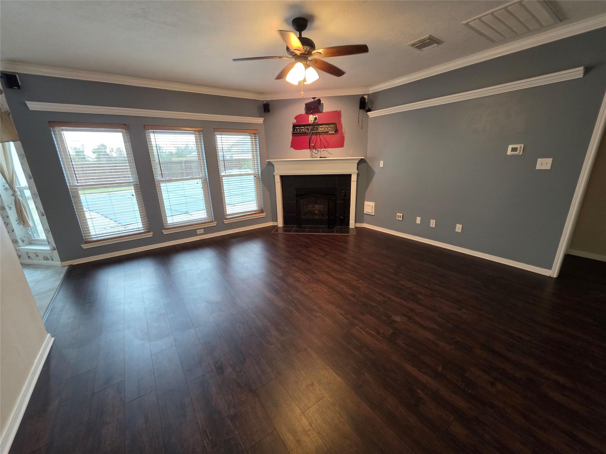 2422 Acadiana Lane