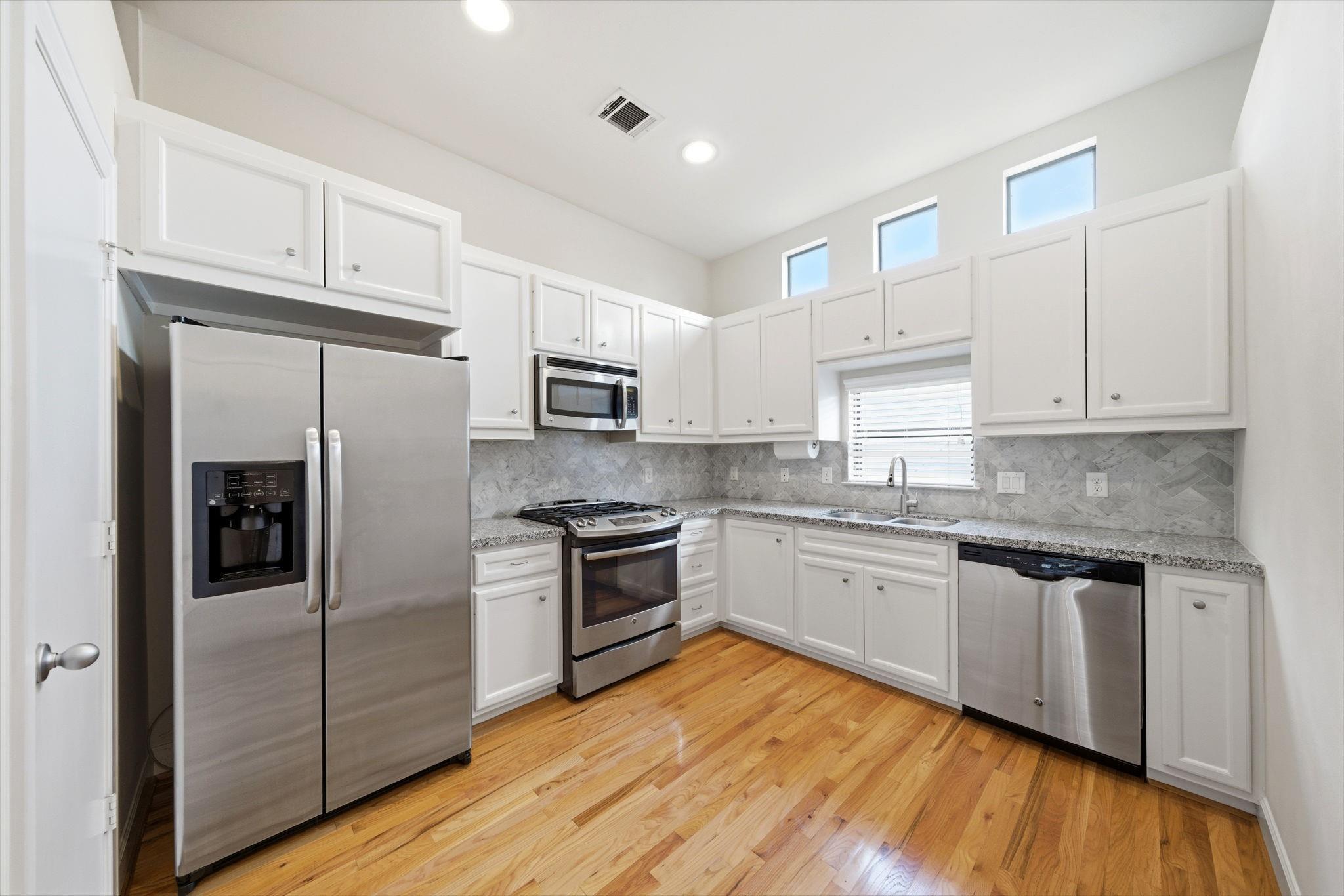 8710 Beverlyhill Street 302