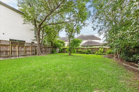 Photo of 5357 Lampasas St St, Houston, TX 77056 (MLS # 84881132)