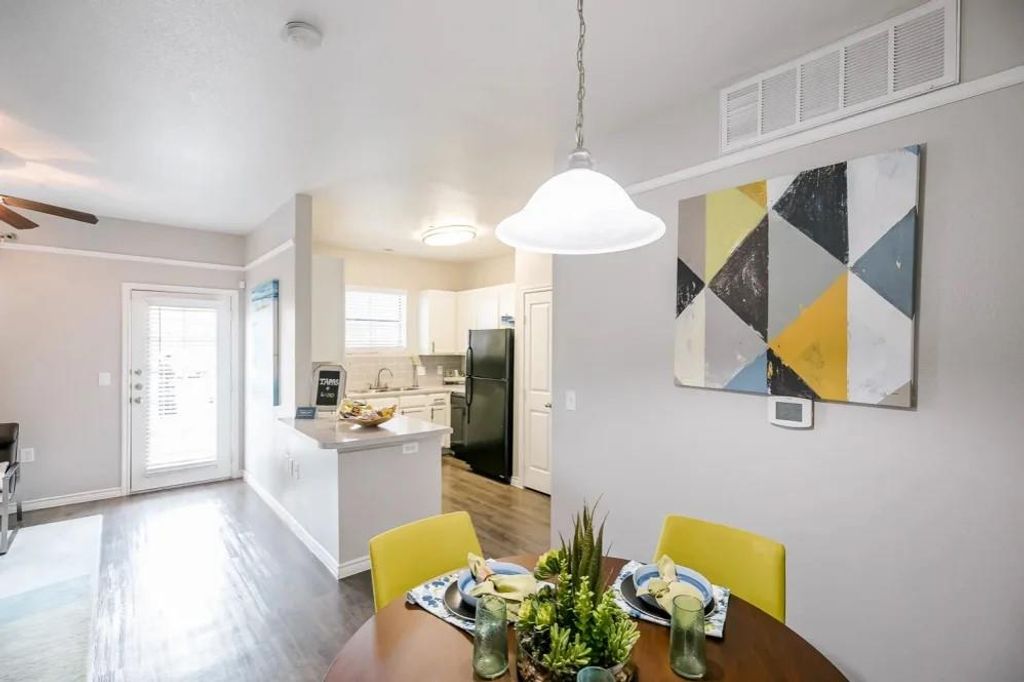 Photo of 6710 Babcock Road #515, San Antonio, TX 78249 (MLS # 46631544)