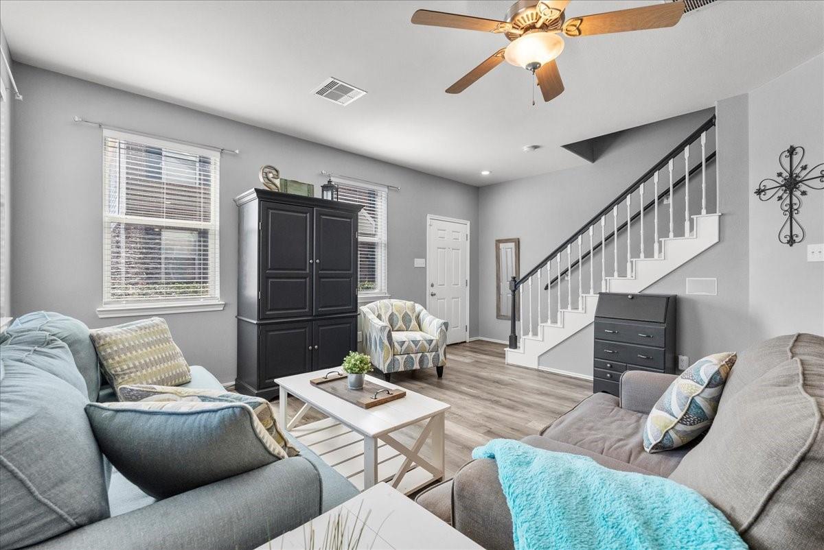 1937 Kemah Village Drive