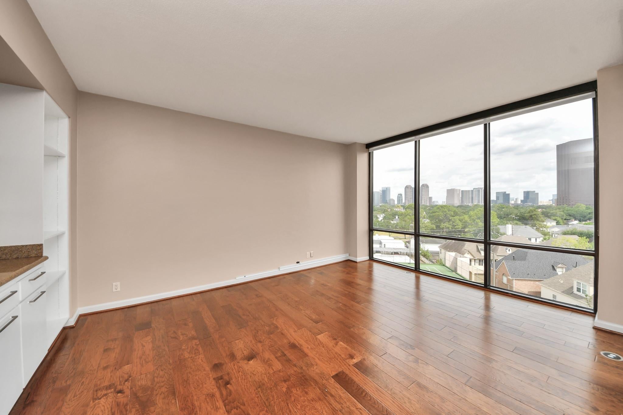 1111 Bering Drive 706