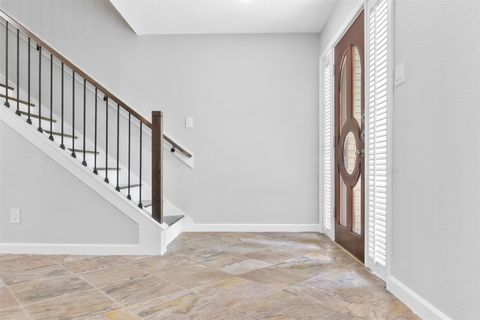 Photo of 668 N Eldridge Parkway, Houston, TX 77079 (MLS # 40453452)