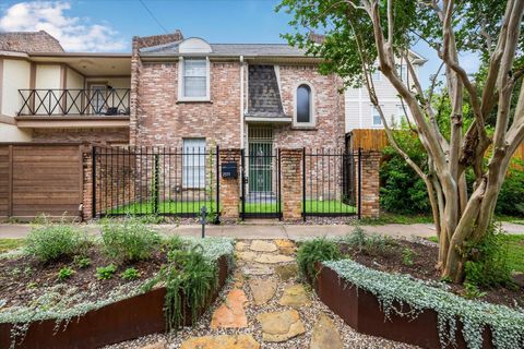 Photo of 2511 Commonwealth Street, Houston, TX 77006 (MLS # 10809283)