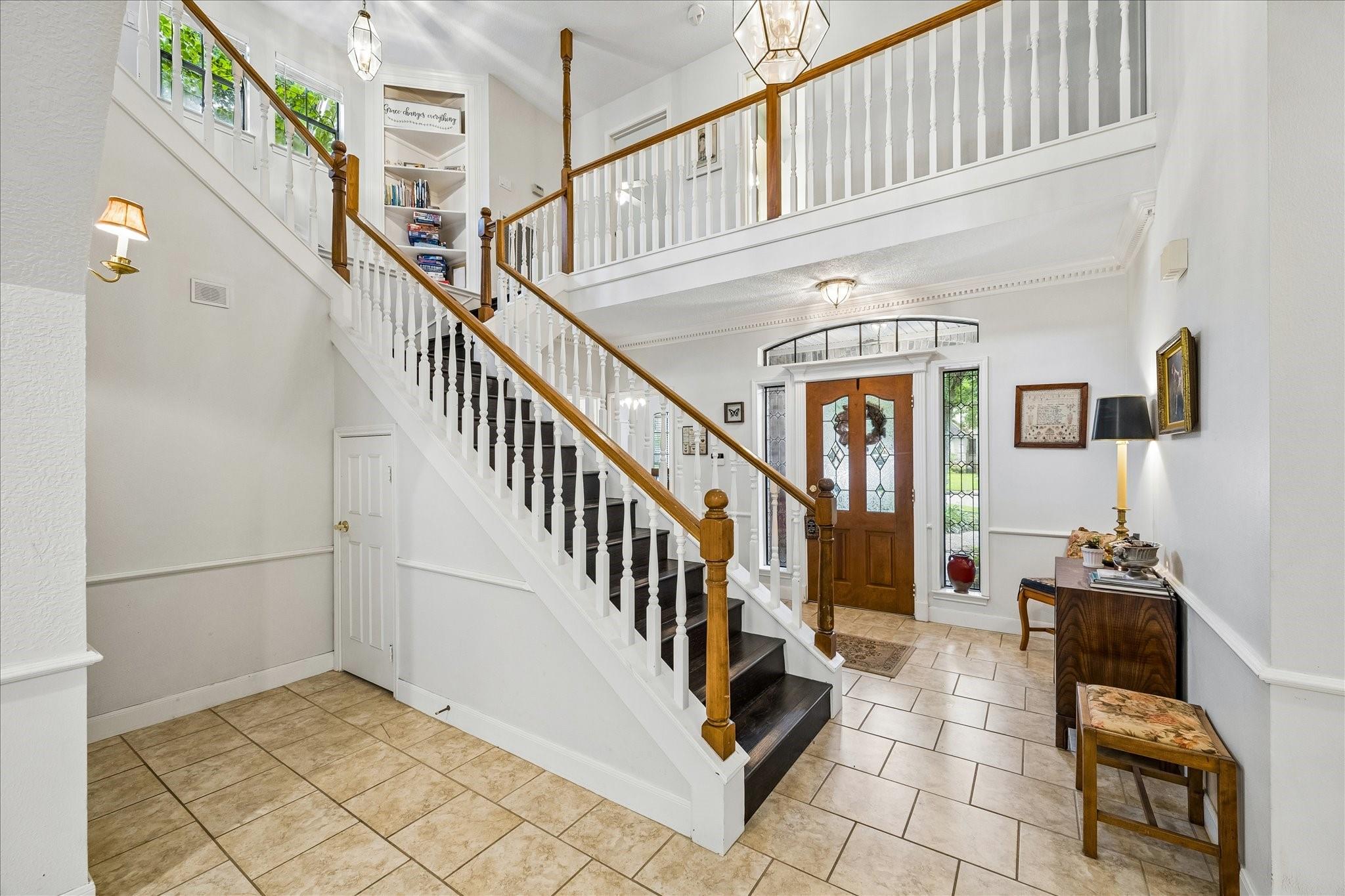6015 Spanish Oak Way
