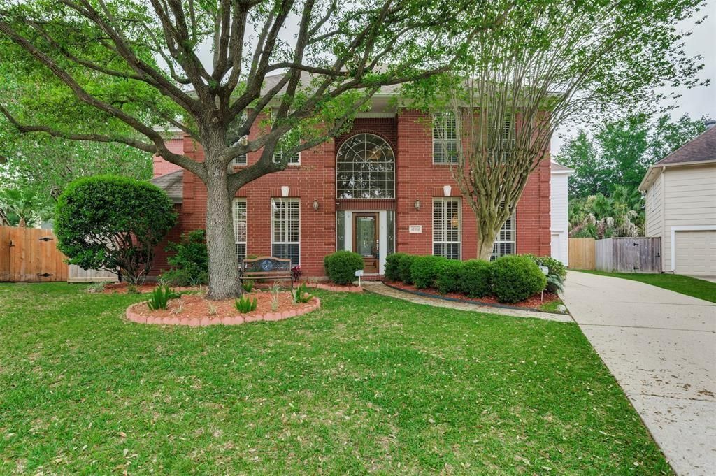 Photo of 14103 Heatherhill Place, Houston, TX 77077 (MLS # 5491715)