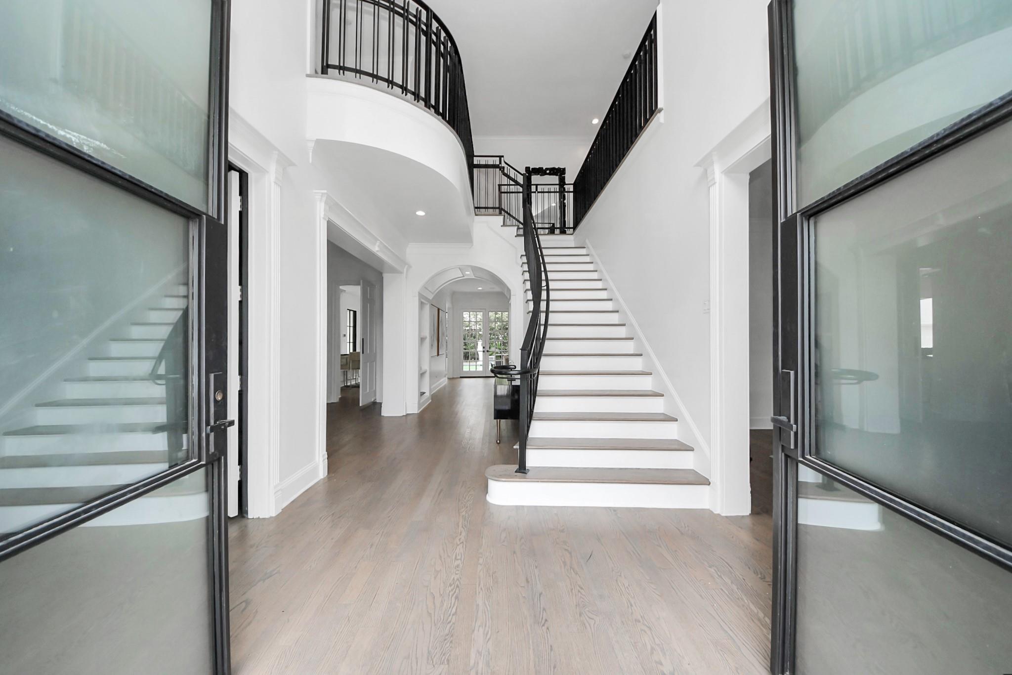 5042 Cedar Creek Drive