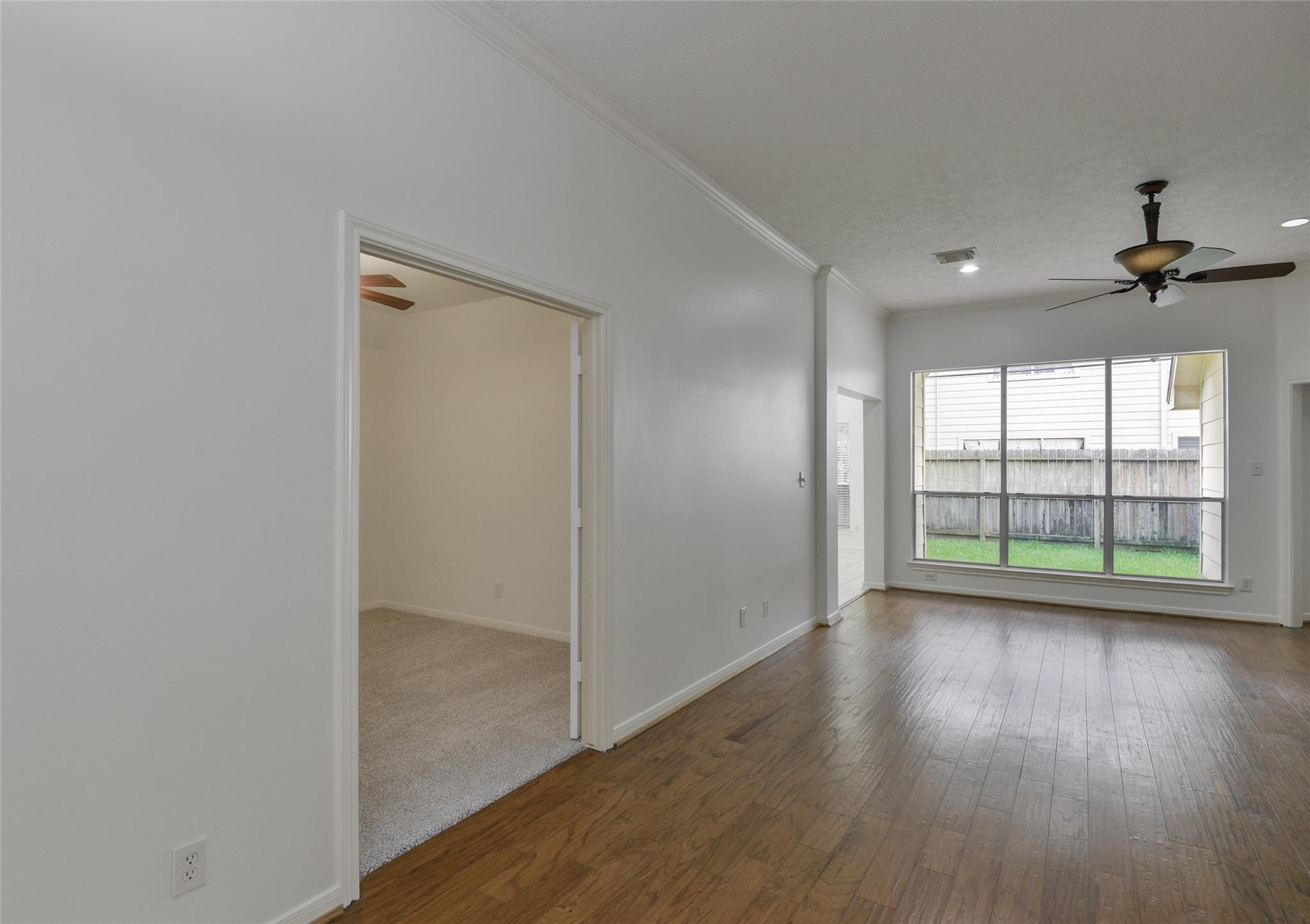 2529 Lakeside Landing