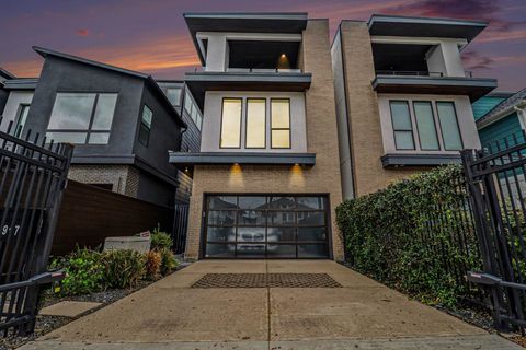 Tiny photo for 917 Peden Street, Houston, TX 77006 (MLS # 71213448)