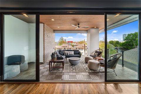 Tiny photo for 917 Peden Street, Houston, TX 77006 (MLS # 71213448)