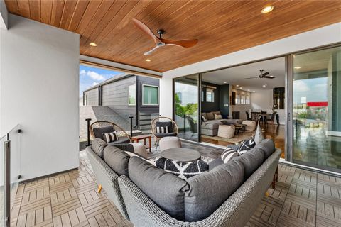 Tiny photo for 917 Peden Street, Houston, TX 77006 (MLS # 71213448)