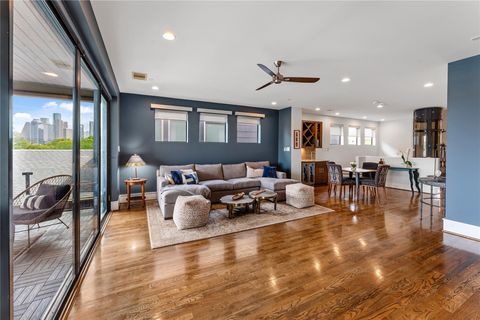 Tiny photo for 917 Peden Street, Houston, TX 77006 (MLS # 71213448)