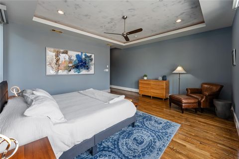 Tiny photo for 917 Peden Street, Houston, TX 77006 (MLS # 71213448)