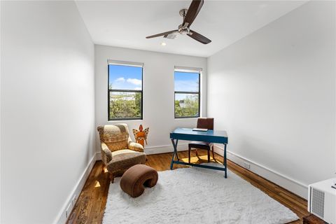 Tiny photo for 917 Peden Street, Houston, TX 77006 (MLS # 71213448)