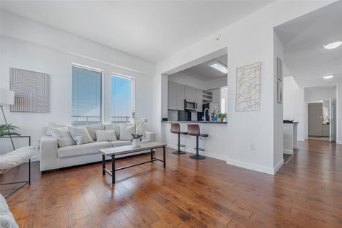 Photo of 3505 Sage Road #2210, Houston, TX 77056 (MLS # 4901321)