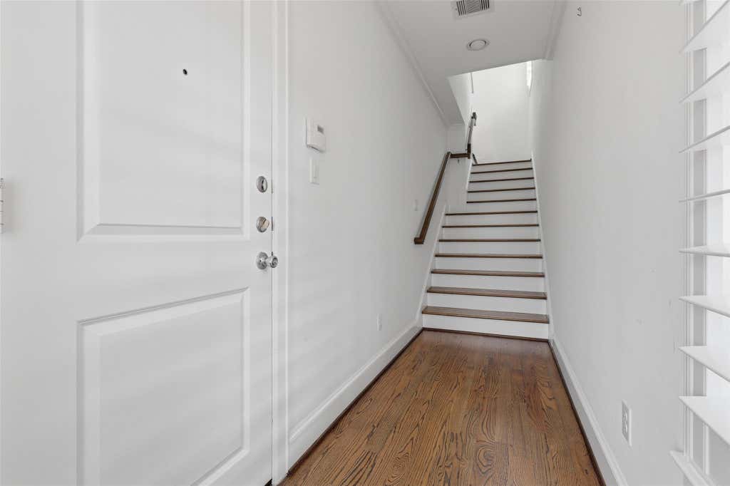 Photo of 3302 Audley Street #126, Houston, TX 77098 (MLS # 50165101)