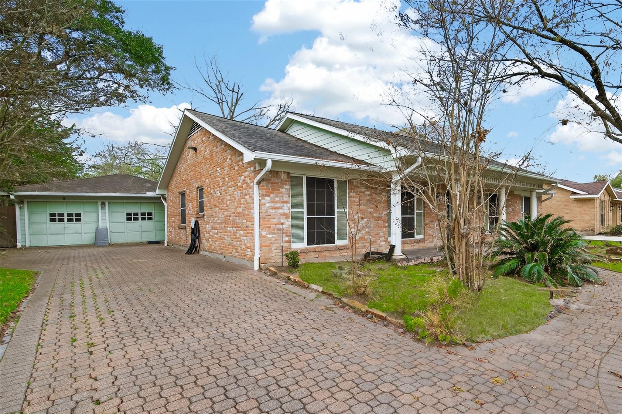 1722 Shannon Valley Drive