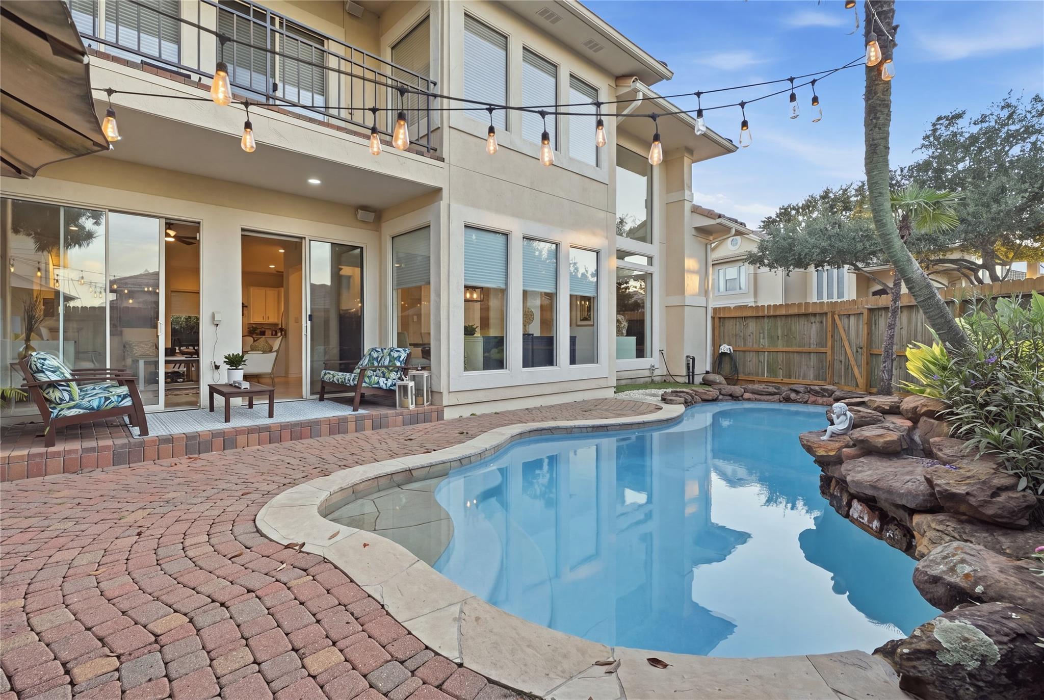 320 Harborside Circle