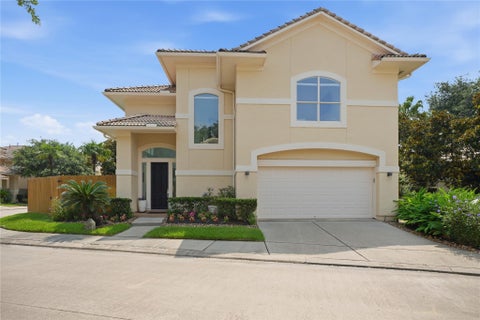 Photo of 320 Harborside Circle, Kemah, TX 77565 (MLS # 51103252)