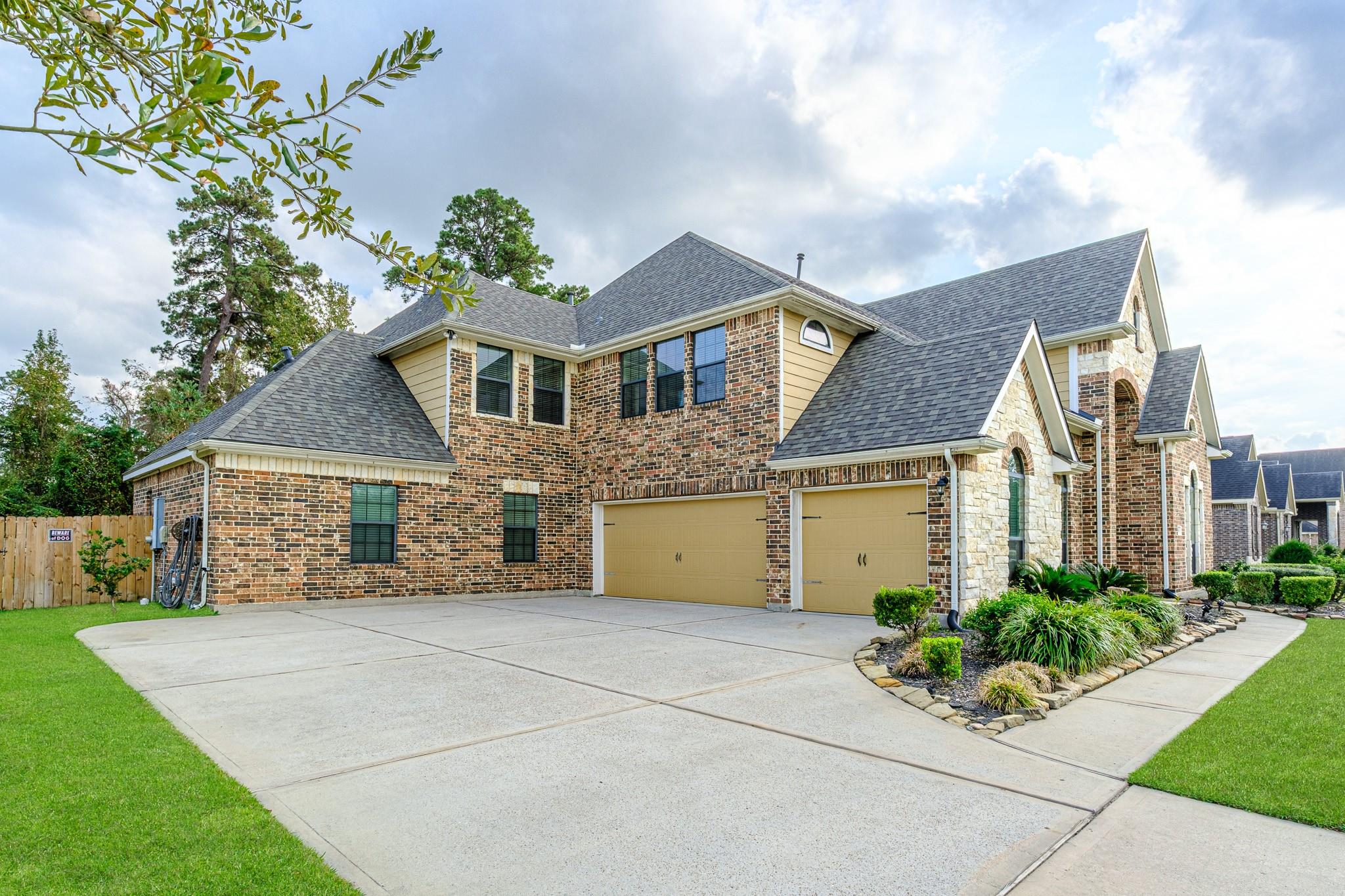 22618 Pineleigh Ct