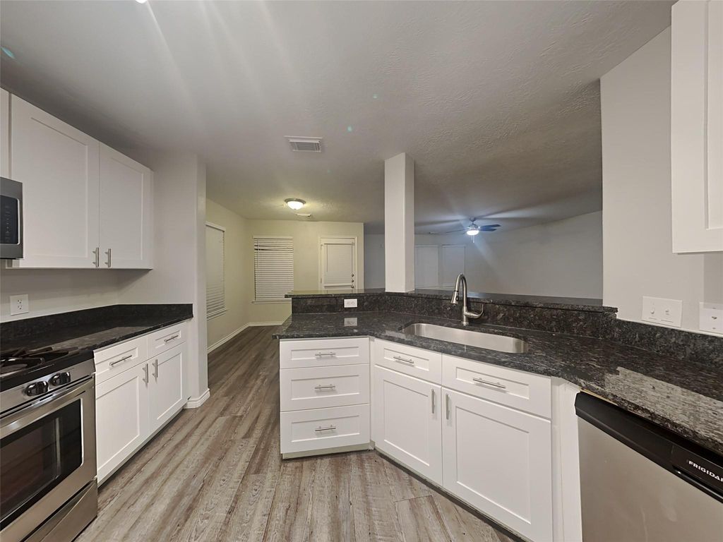 Photo of 6714 Hidden Colony Lane, League City, TX 77539 (MLS # 45144042)