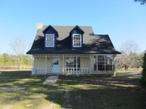 Photo of 17 Julia Justice Road, Huntsville, TX 77320 (MLS # 60811646)