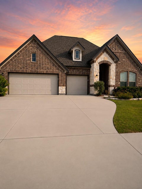 Photo of 15202 Lakewood Avenue, Mont Belvieu, TX 77523 (MLS # 69783474)