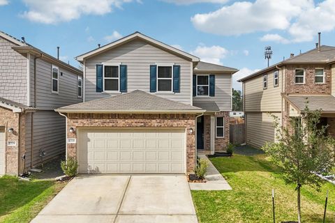 Homes For Sale - 12130 Blooming Willow Drive<br/> Tomball, TX 77377