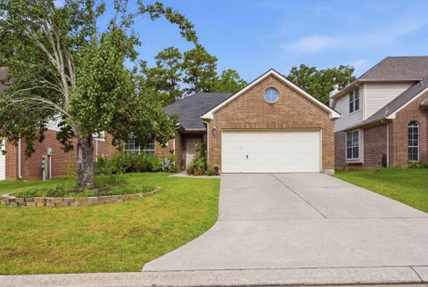 Photo of 7807 Board Crossing, Conroe, TX 77304 (MLS # 32727221)