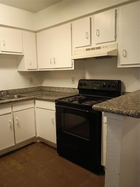 Photo of 5625 Antoine Drive #1607, Houston, TX 77091 (MLS # 45923520) Photo of 5625 Antoine Drive #1607, Houston, TX 77091 (MLS # 45923520)