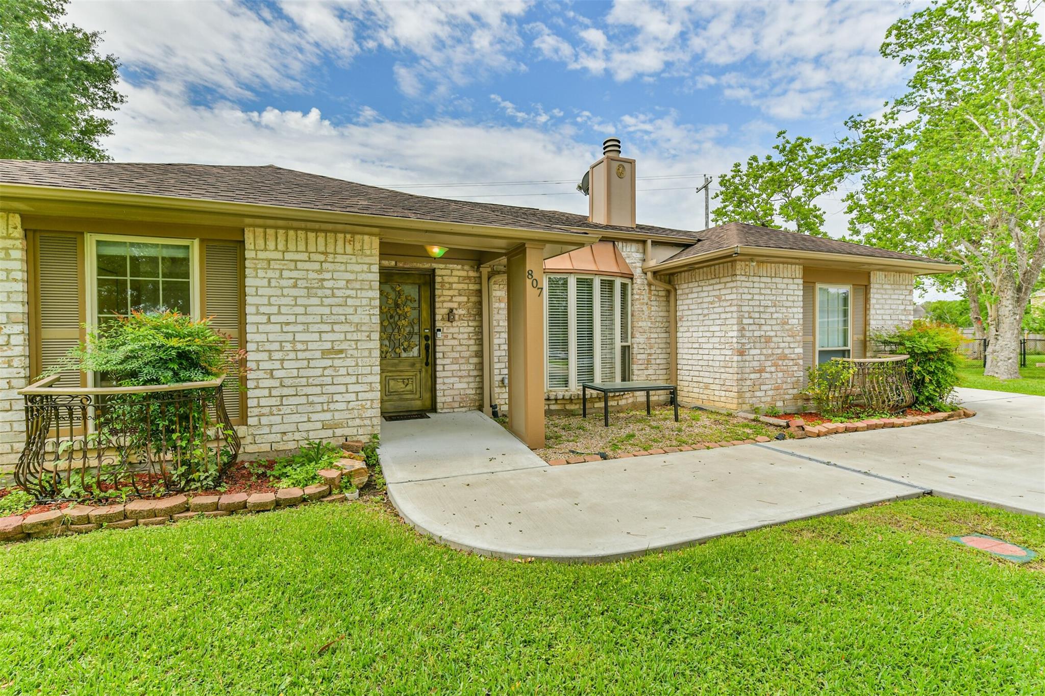 807 Stadium Circle