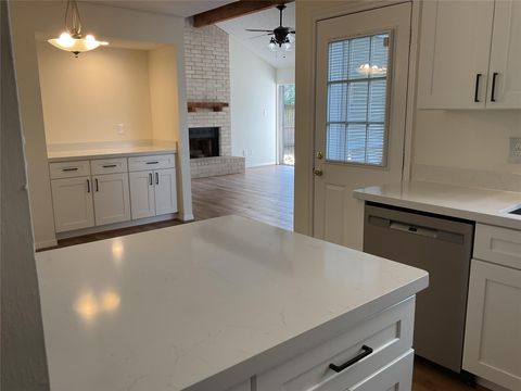 Photo of 28 E Lance Leaf Road, The Woodlands, TX 77381 (MLS # 2236562)