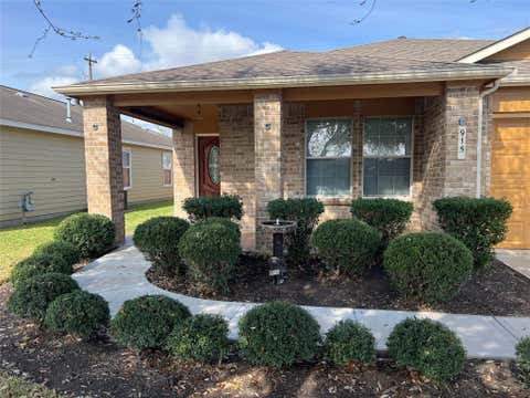 Homes For Sale - 915 Wild Cotton Road<br/> Rosenberg, TX 77471