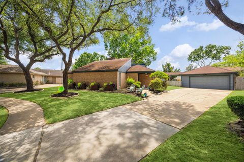 Photo of 1818 Berryfield Drive, Houston, TX 77077 (MLS # 32752027)