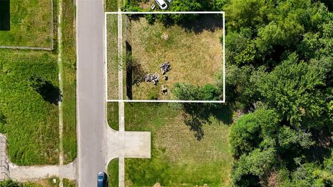 Photo of 880 Paul Quinn Street, Houston, TX 77091 (MLS # 1057912) Photo of 880 Paul Quinn Street, Houston, TX 77091 (MLS # 1057912)