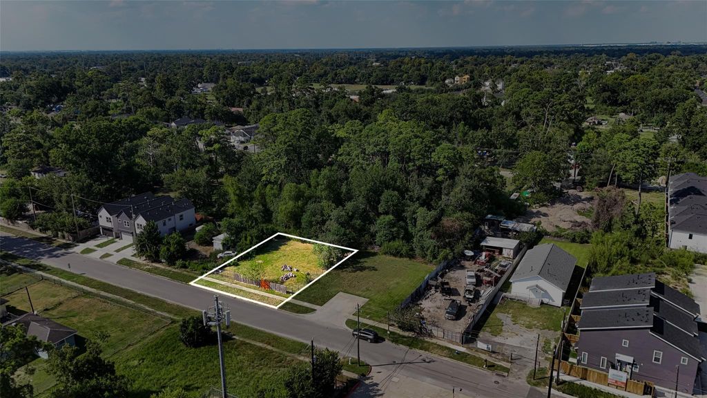 Photo of 880 Paul Quinn Street, Houston, TX 77091 (MLS # 1057912)