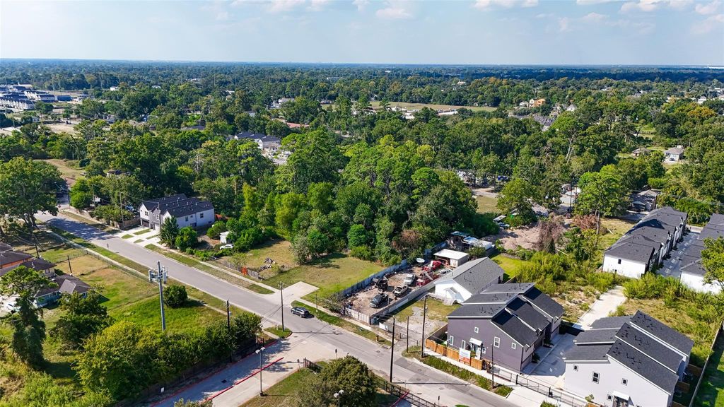 Photo of 880 Paul Quinn Street, Houston, TX 77091 (MLS # 1057912)