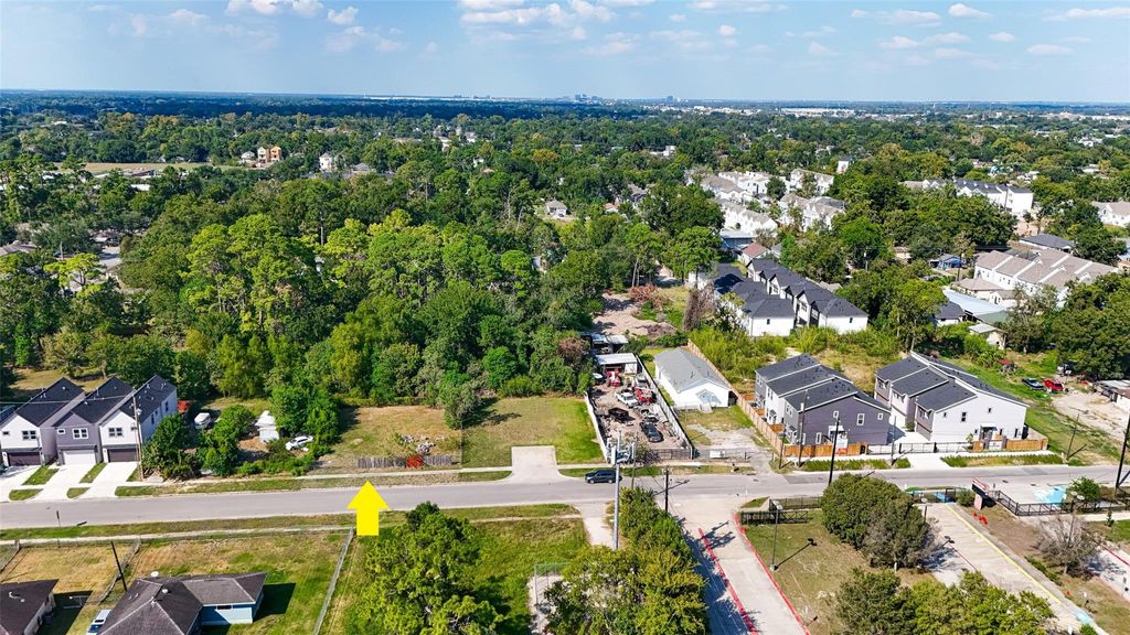 Photo of 880 Paul Quinn Street, Houston, TX 77091 (MLS # 1057912)