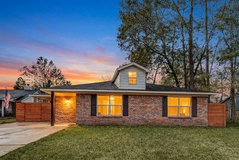 Photo of 603 Springwood Drive, Conroe, TX 77385 (MLS # 53143951)