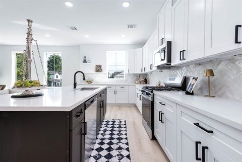 Tiny photo for 1515 Euel Street, Houston, TX 77009 (MLS # 68407533)