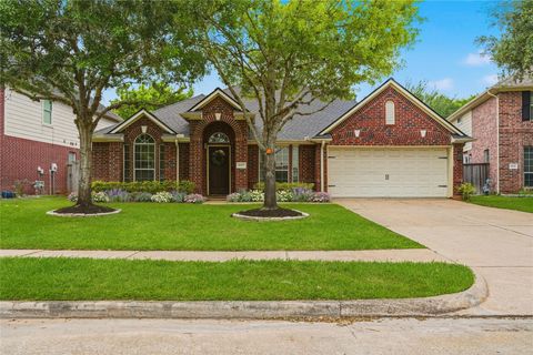 Photo of 8027 Spring Bluebonnet Drive Dr, Sugar Land, TX 77479 (MLS # 55091846)