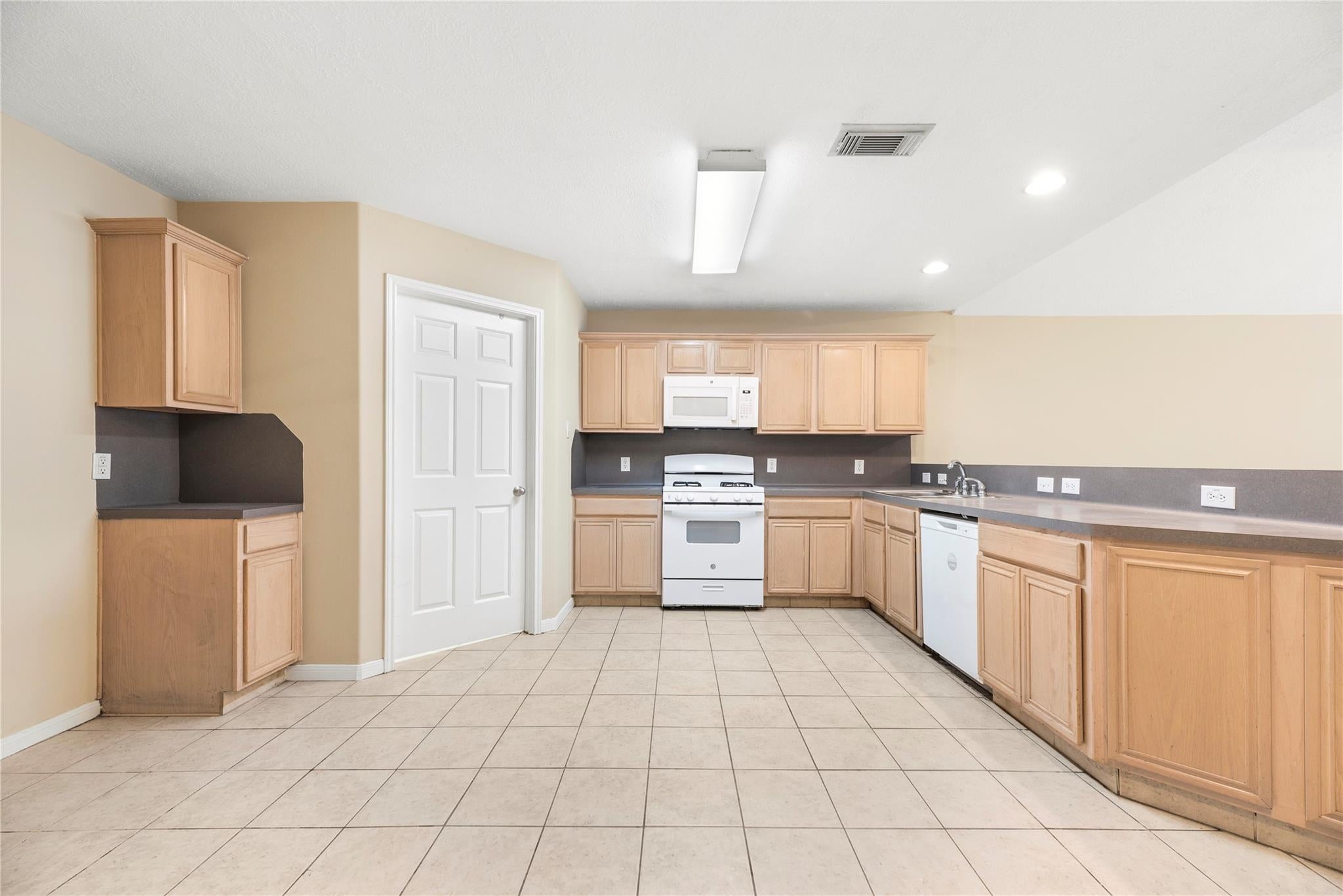 6611 Stonefort Court