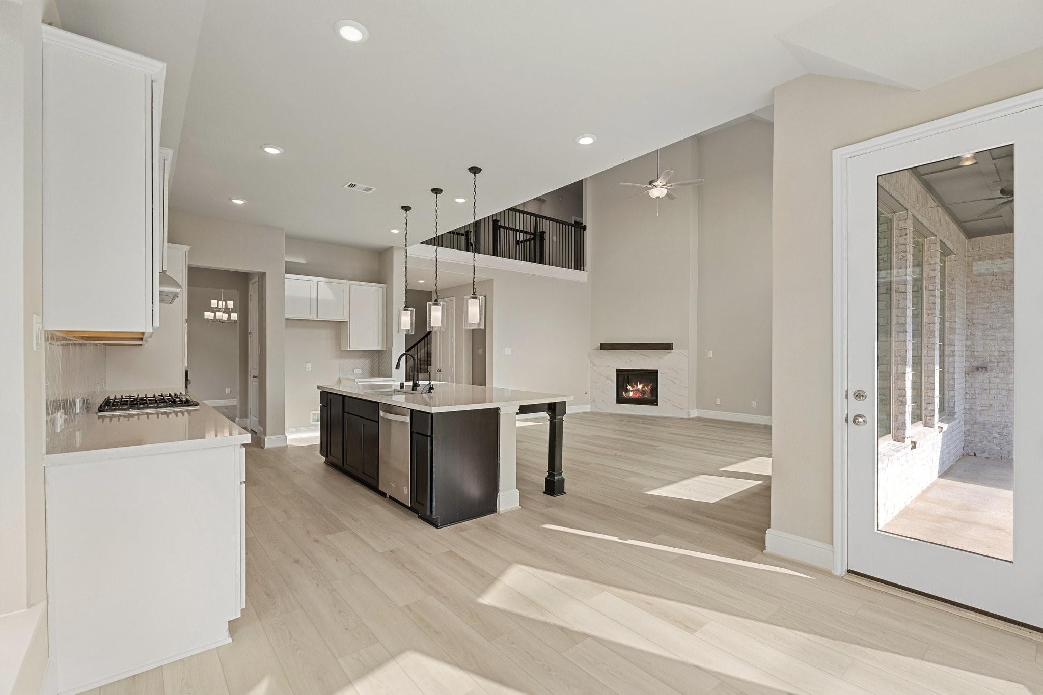 914 Hooks Trail