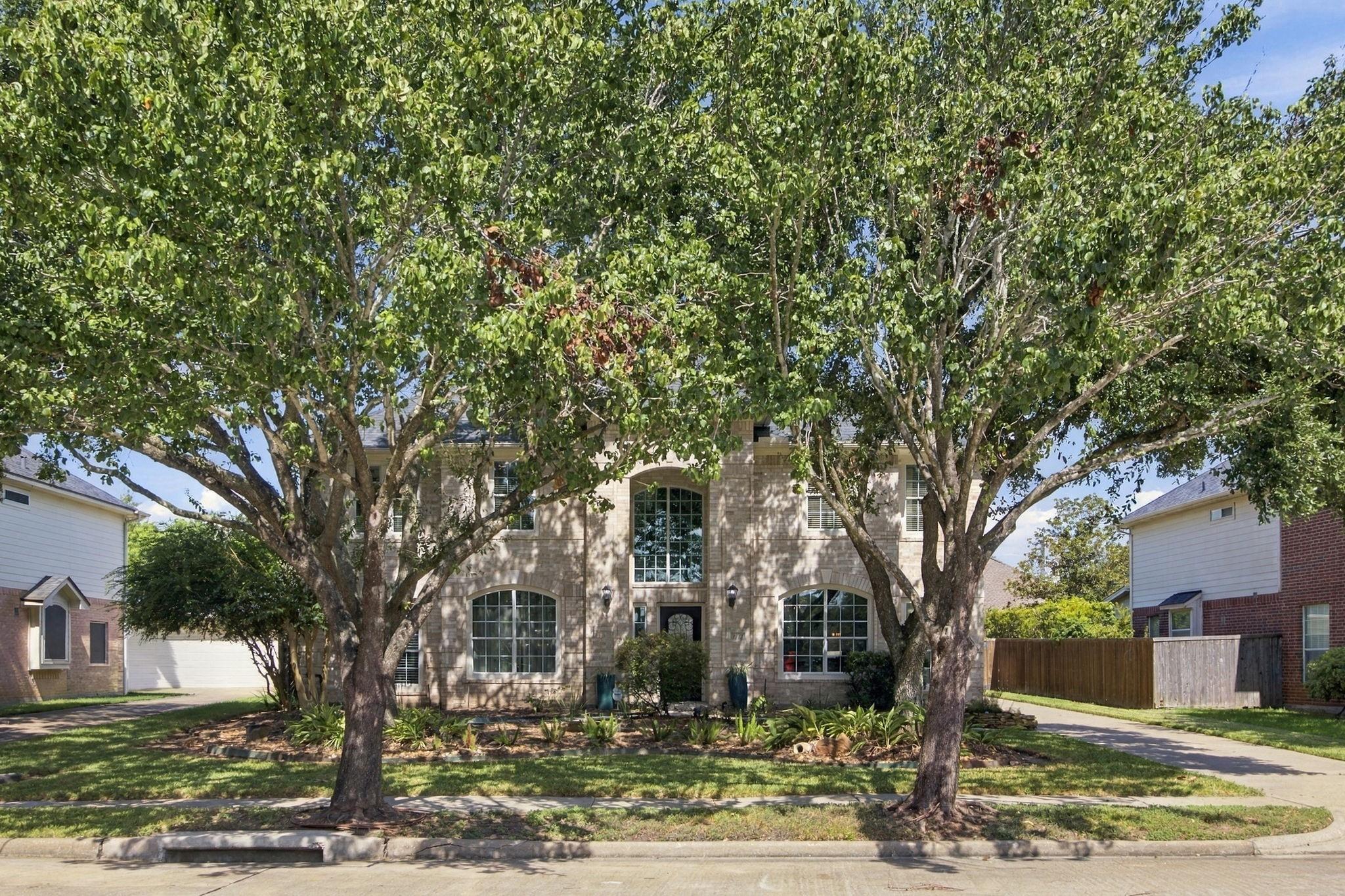 2417 La Rochelle Court