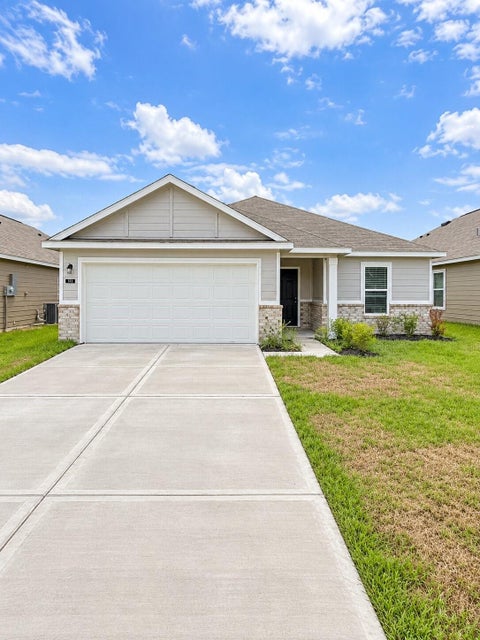 Photo of 509 Oak Chase Avenue, Dayton, TX 77535 (MLS # 89913801)