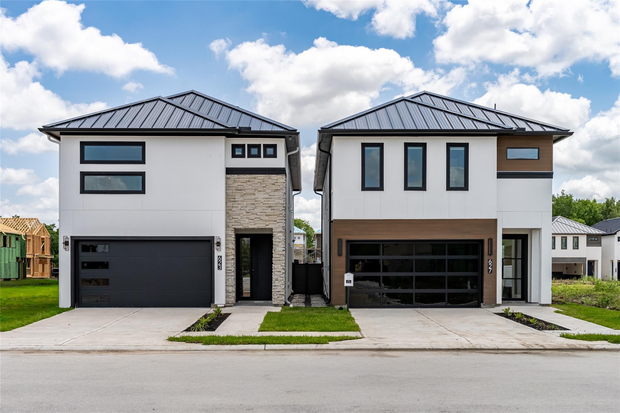 651 Winding Oaks